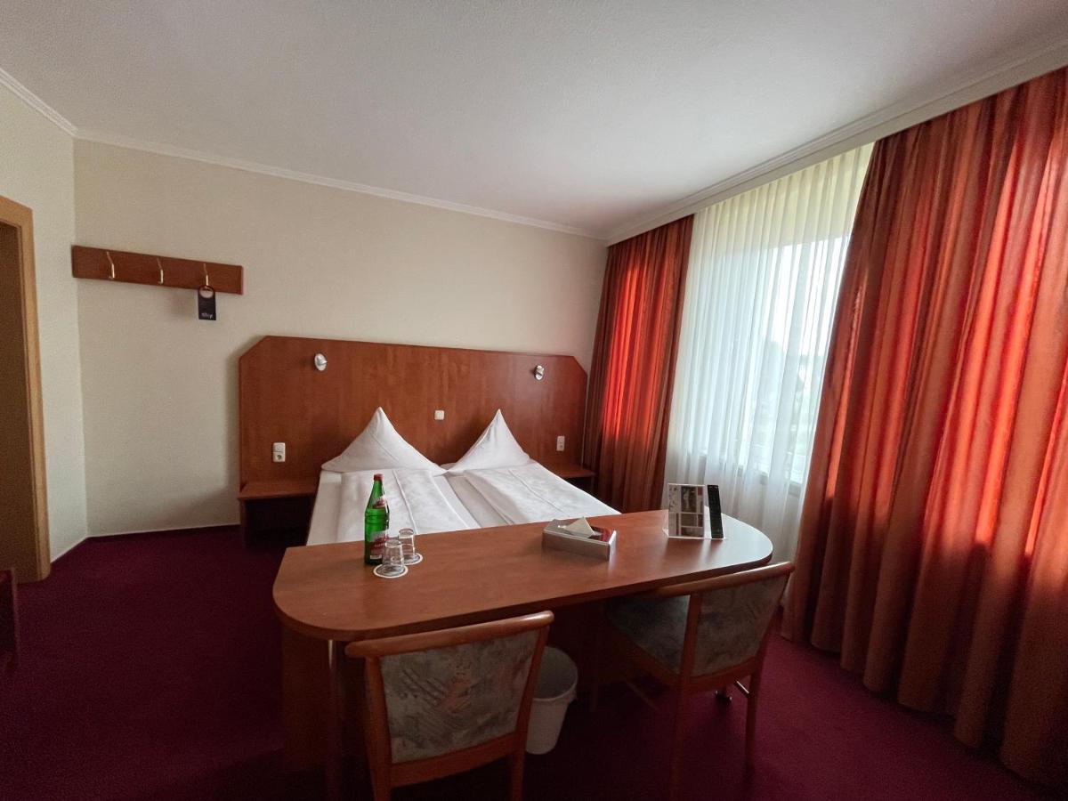 Hotel Royal Elmshorn Exteriör bild